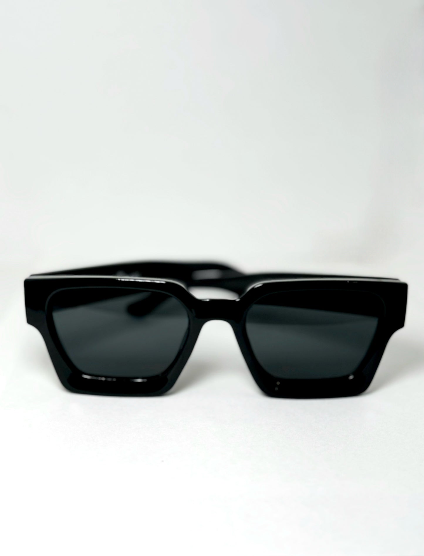 LIVING FLAVOR Sunglasses